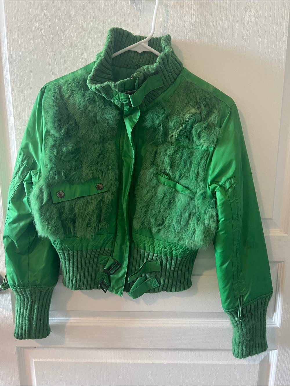 Jennyfer J Small Women’s Cropped Green Faux Fur Bomber Jacket Rare